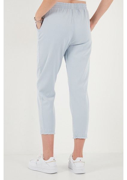 Pamuklu Normal Bel Regular Fit Düz Paça Pantolon Bayan Pantolon 668YP42282S4