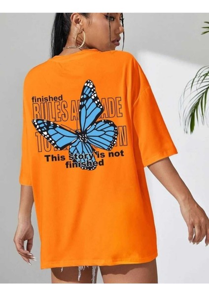 Malkoçbey Mavi Sırt Kelebek Baskılı Oversize Unisex Basic T-Shirt