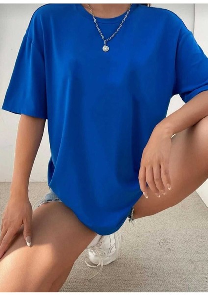 Gazete Baskılı Oversize Unisex O Yaka Basic T-Shirt fiyatları
