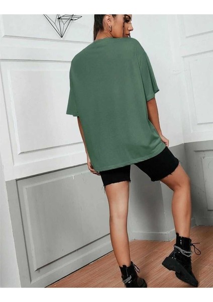 Malkoçbey Kalp Baskılı Oversize Unisex Basic T-Shirt fiyatları