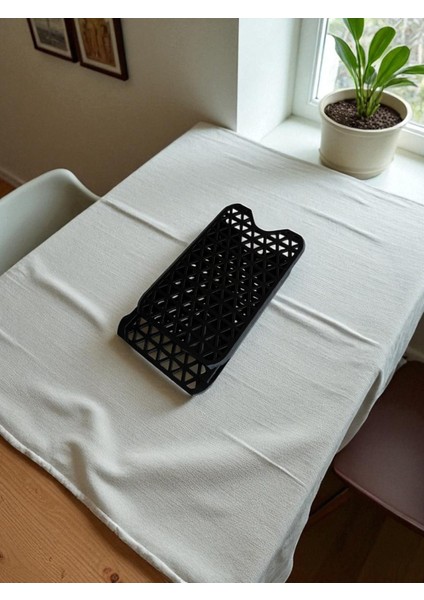 3D Kayar Kartlık – Petg Malzeme, Bal Peteği ve Üçgen Desenli, Siyah Renk