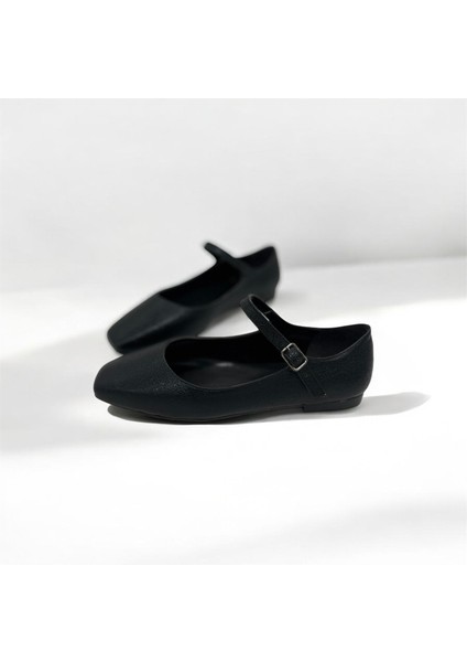 Kadın Siyah Bantlı Kemerli Hafif Rahat ve Şık Ofis Iş Gezi Günlük Babet