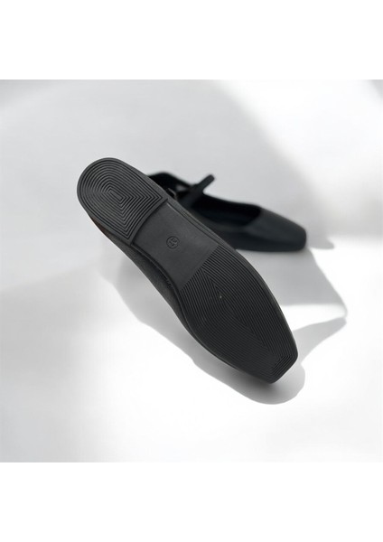 Kadın Siyah Bantlı Kemerli Hafif Rahat ve Şık Ofis Iş Gezi Günlük Babet fırsatları