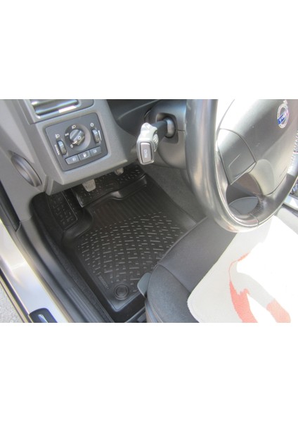 Volvo S40 3D Siyah Havuzlu Paspas 2004 ve 2012