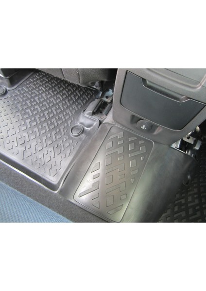 Volvo S40 3D Siyah Havuzlu Paspas 2004 ve 2012 modelleri