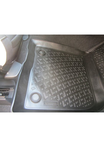 Volvo S40 3D Siyah Havuzlu Paspas 2004 ve 2012 fırsatları