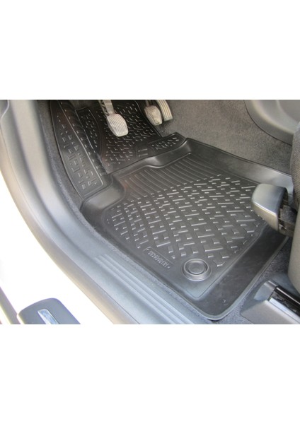 Volvo S40 3D Siyah Havuzlu Paspas 2004 ve 2012 indirimleri