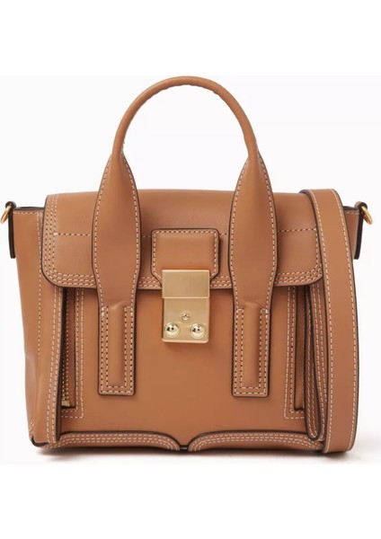 Mini Pashli Camel Çanta Düz Deri, Altın Aksamlı, Ikonik ve Şık Tasarım