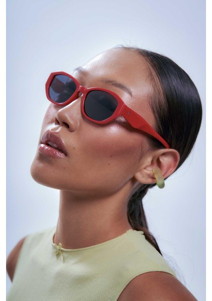 Vincent Red Black Güneş Gözlüğü fiyatları