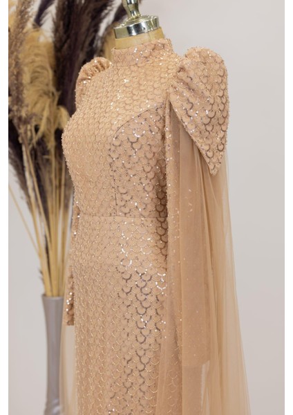 Asil Tesettür Abiye Gold modelleri