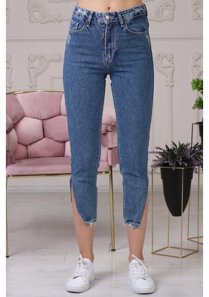 Paçadan Yırtmaçlı Mom Jean Kadın Pantolon 4085-887 Mavi fırsatları