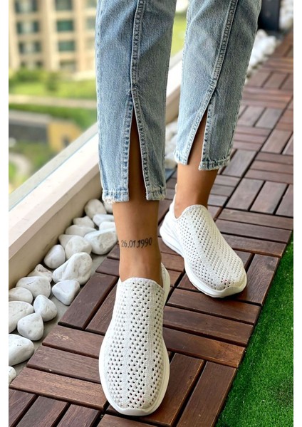 Önden Yırtmaçlı Kadın Mom Jean Pantolon 4074-830 Açık Mavi modelleri