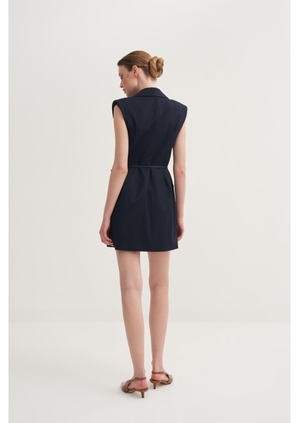 Kolsuz Kemerli Blazer Elbise