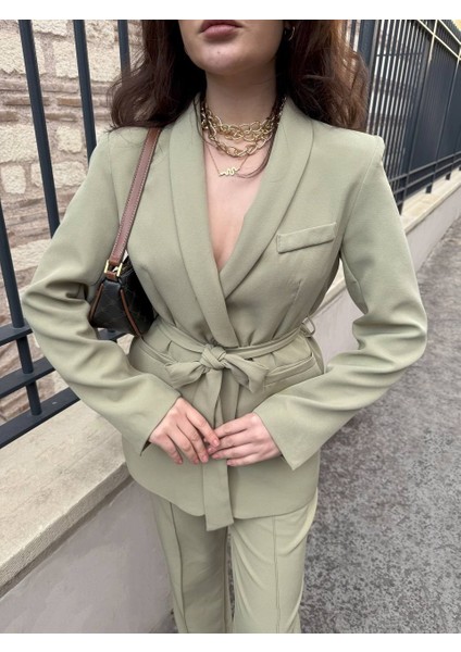 Kadın Ikili Kuşaklı Blazer Ceket Pantolon Takım modelleri