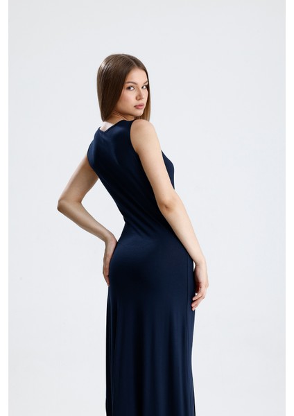 Yırtmaçlı Kolsuz Likralı Viskon Elbise | ELB35734