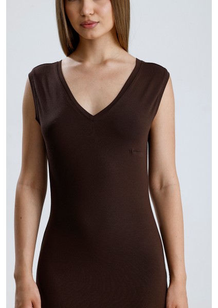 V Yaka Kolsuz Viskon Elbise | ELB35023 Kahve fırsatları