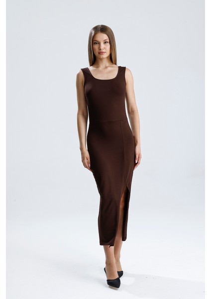 Kolsuz Kare Yaka Yırmaçlı Örme Viskon Elbise | ELB36253 Kahve fiyatları