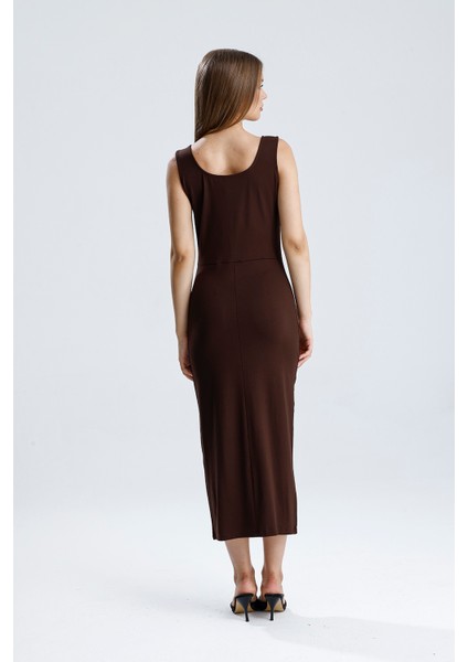 Kolsuz Kare Yaka Yırmaçlı Örme Viskon Elbise | ELB36253 Kahve indirimleri