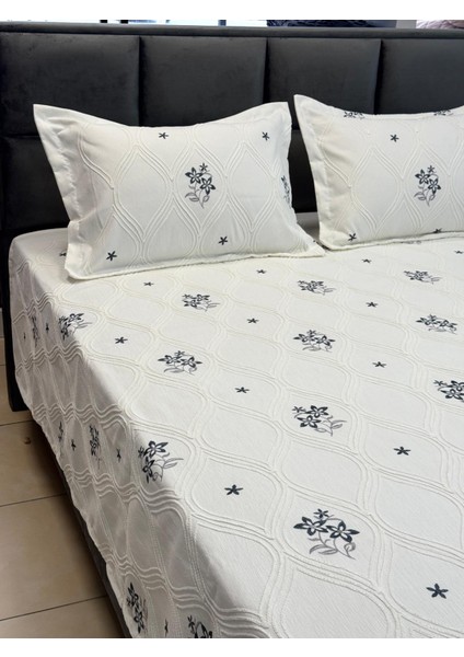 Dreams Nakışlı Pike Takımı 260/260 cm