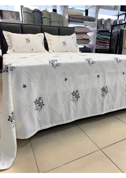 Dreams Nakışlı Pike Takımı 260/260 cm fırsatları