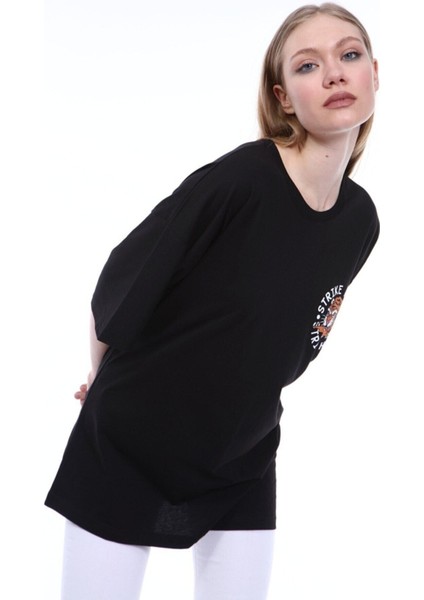 Kadın Siyah Nevertheless Kaplan Baskılı Oversize T-Shirt fiyatları