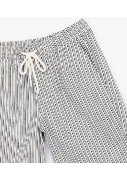 Pamuk Keten Karışımlı Cep Detaylı Beli Bağcıklı Bermuda Şort modelleri