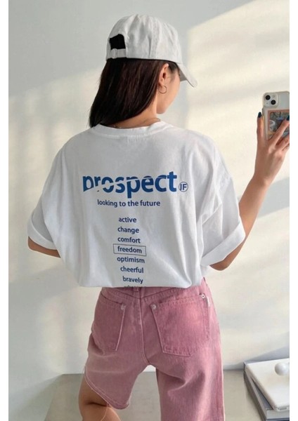 Kadın Beyaz Prostect Bakılı Oversize Pamuk T-Shirt