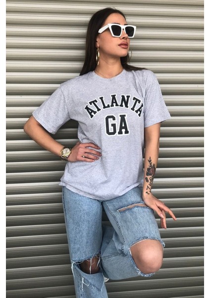 Kadın Gri Atlanta Baskılı Oversize T-Shirt fiyatları