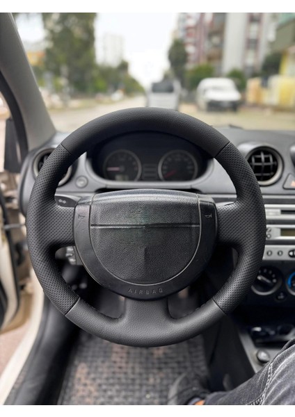 Ford Fusion Fiesta Araca Özgü Dikmeli Direksiyon Kılıfı Çıkıntısız Direksiyonlara Uygundur