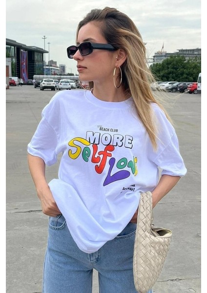 Renkli Self Love Baskılı Oversize Bisiklet Yaka T-Shirt fiyatları