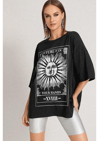Kadın Future Is Your Hands Oversize T-Shirt