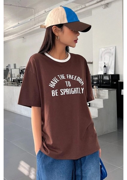 Büyük Beden Kahve Yaka Beyaz Freedom Baskılı Oversize Bisiklet Yaka T-Shirt fırsatları
