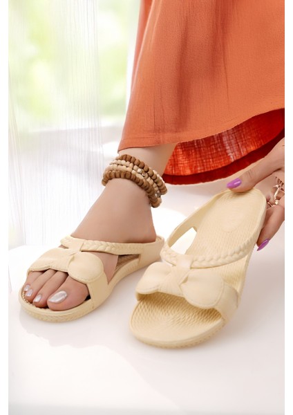 Kadın Terlik Kaydırmaz Su Geçirmez Şık Ev Dışarı Plaj Yazlık Günlük Terlik