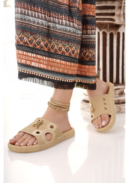 Kadın Terlik Bej Kaydırmaz Su Geçirmez Şık Ev Dışarı Plaj Yazlık Günlük Terlik modelleri