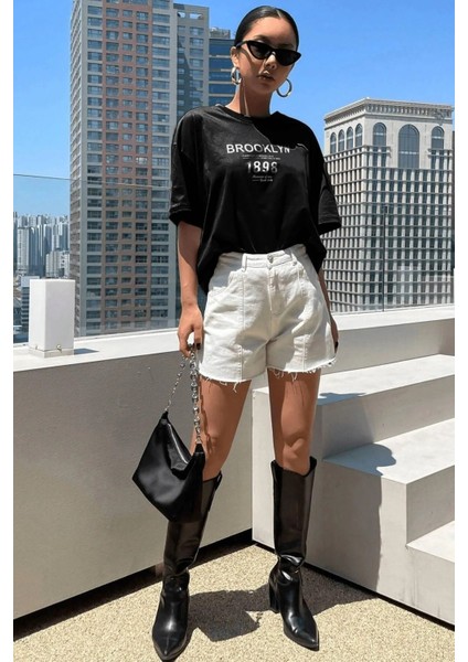 Brooklyn 1898 El Ön Arka Baskılı Oversize/rahat Kesim Bisiklet Yaka Unisex Örme T-Shirt modelleri