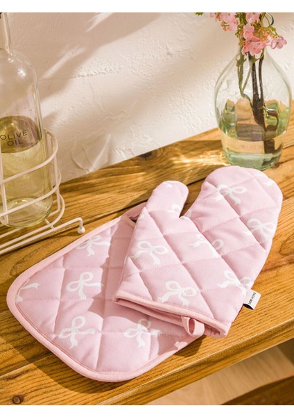 Çok Renkli Fiyonk Desenli Fırın Eldiveni ve Tutaç, Şık ve Kullanışlı Mutfak Seti modelleri