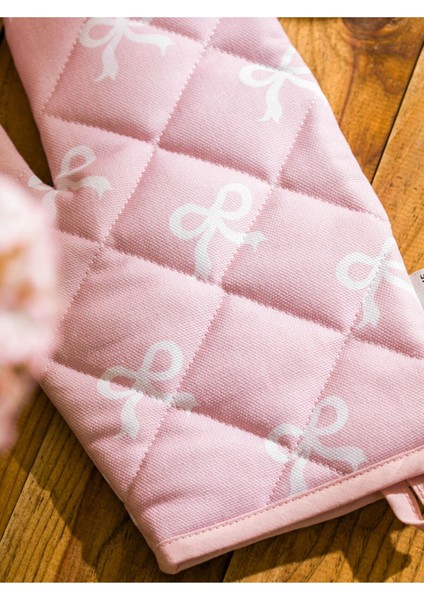 Çok Renkli Fiyonk Desenli Fırın Eldiveni ve Tutaç, Şık ve Kullanışlı Mutfak Seti