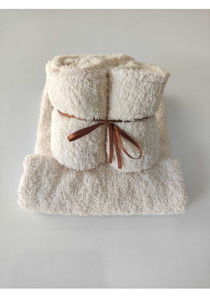 Bej Mutfak Havlusu, Şık ve Yumuşak Temizlik Havası Sunar