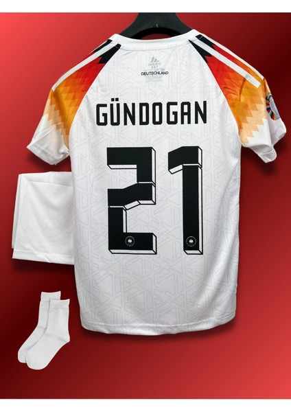 Αℓмαиуα Ilkay Gündoğan Beyaz Çocuk Forması 4lü Set Forma+Şort+Çorap+Bileklik
