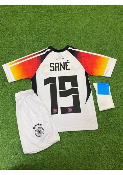 Αℓмαиуα Sane Beyaz Çocuk Forması 4lü Set Forma+Şort+Çorap+Bileklik