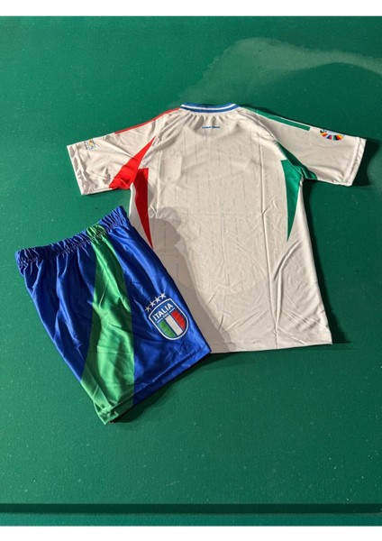 Italya Beyaz Isimsiz Futbol Çocuk Forması 4'lü Set fiyatları