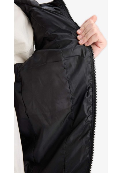 Erkek Çocuk Su İtici Kapüşonlu Fermuarlı Şişme Yelek C4334A825AU