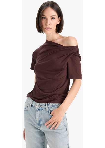 Slim Fit Dar Kesim Kayık Yaka Kısa Kollu Bluz F8008AX25AU modelleri