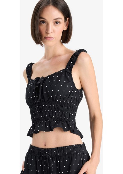 Slim Fit Dar Kesim Kare Yaka Puantiyeli Askılı Bluz F9403AX25SM modelleri