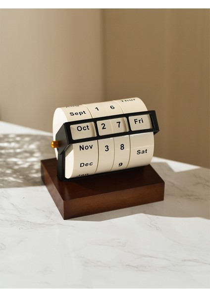 Kompakt Tekerlekli Masa Takvimi (Yurt Dışından) fırsatları