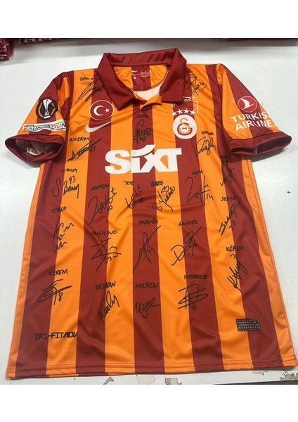Gâlatâsarâ.y 100.YIL Isimsiz Imzalı Forması fiyatları