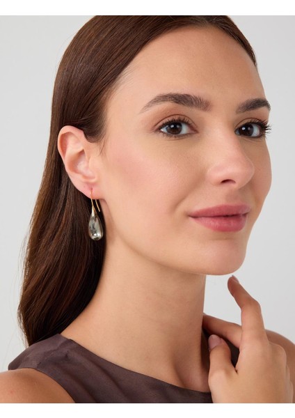 Bronz Damla Figürlü Sallanan Zarif Küpe