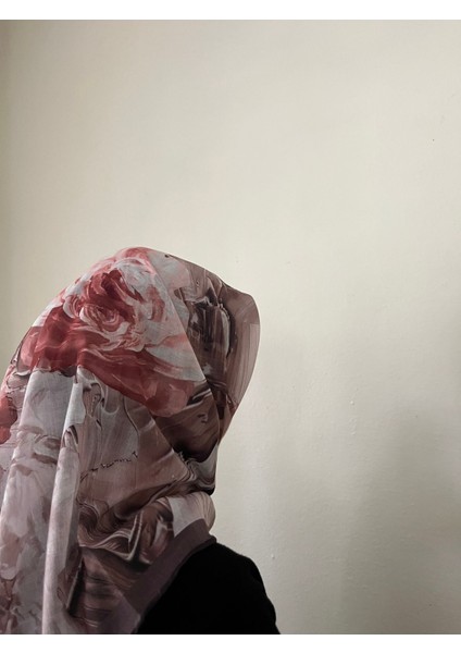 Çiçek Desenli Soft Eşarp Kahve fiyatları