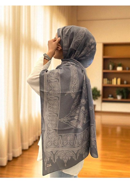 2025 Yaz Sezonu Gri Kilim Desen Şal