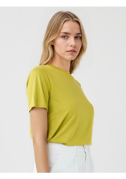 Açık Yeşil Bisiklet Yaka Kısa Kollu Örme Modal Tişört fırsatları